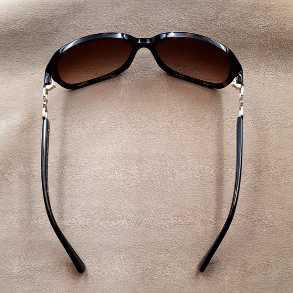 Coach Kissing C Sunglasses HC8146 Dark Tortoise - Picture 4 of 8